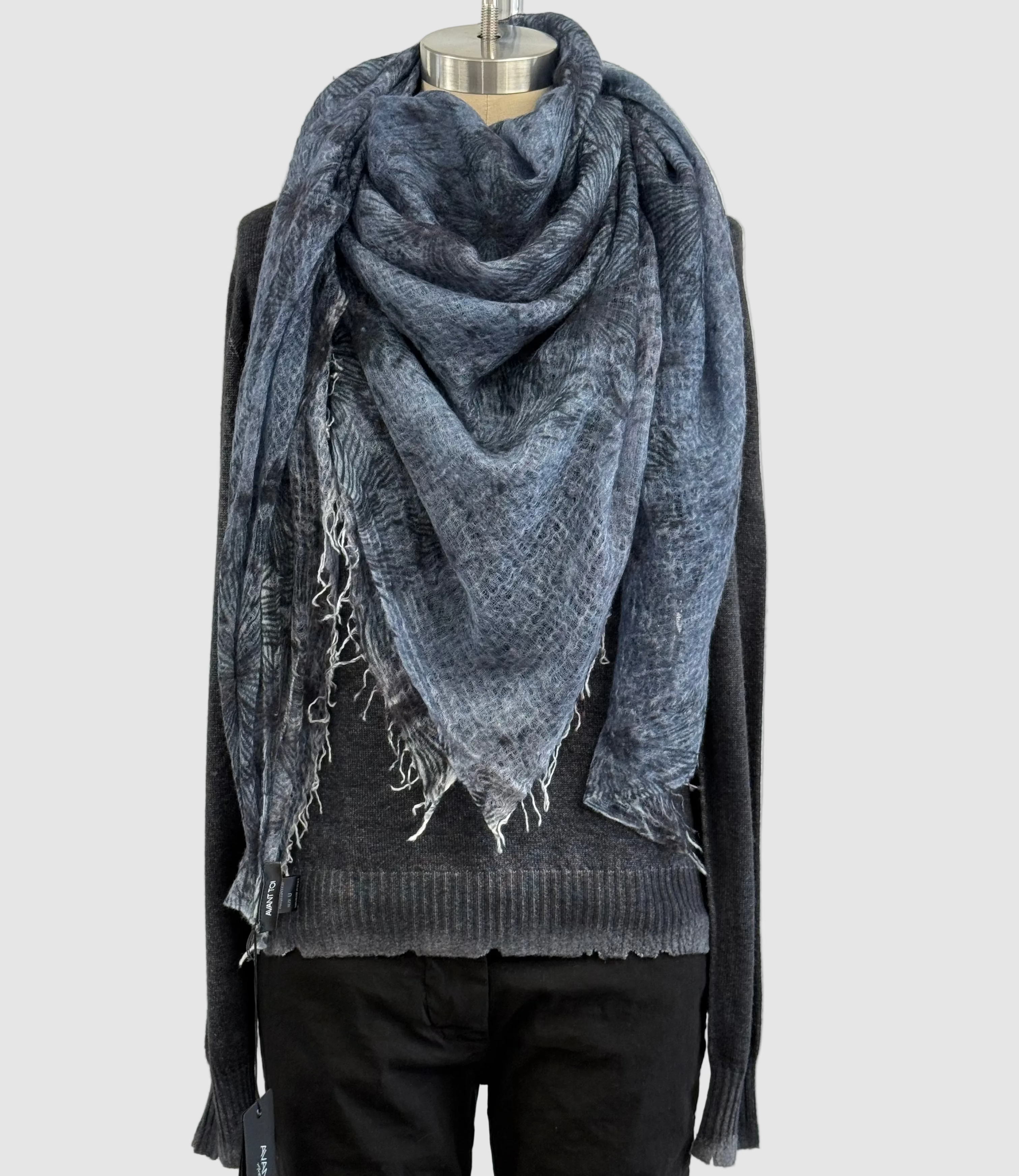 Avant Toi Hand-Painted Cashmere Stola Scarf in Titanium Daisy