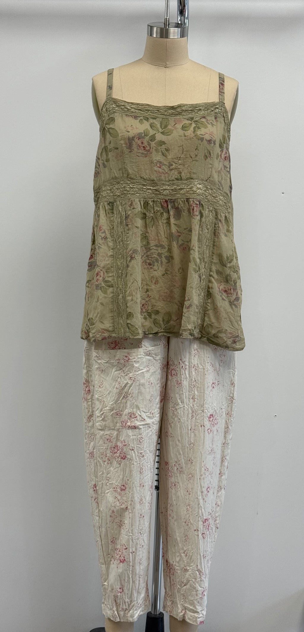 Les Ours Laura Cotton Tank Top In Verbena