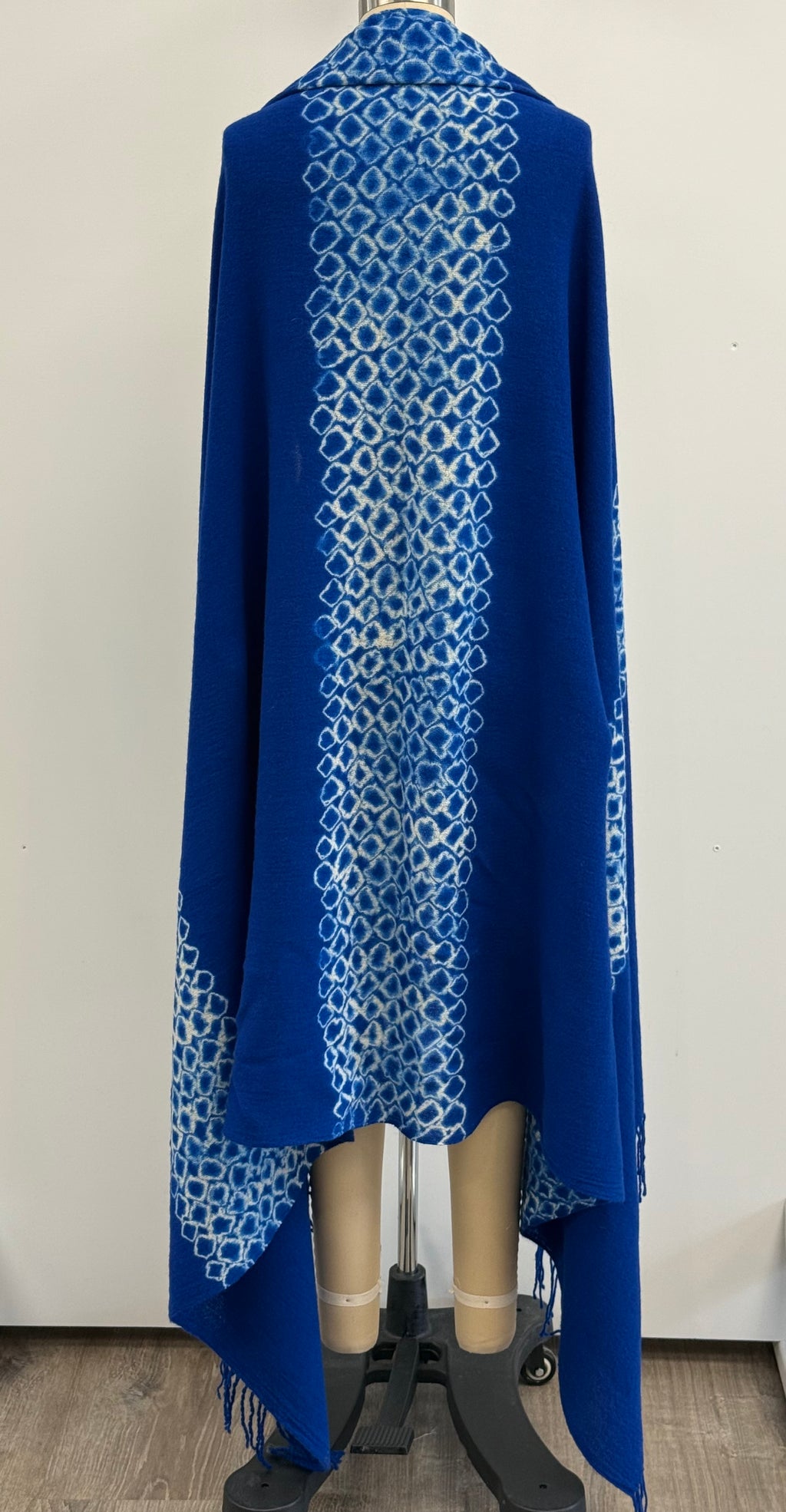 Suzusan Merino Wool Cashmere Miura Shibori "Border" Hand Fringed Throw in Royal Blue