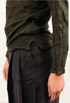 Pas De Calais Crinkle-Finish Wool Gauze Jersey Crewneck Pullover in Khaki