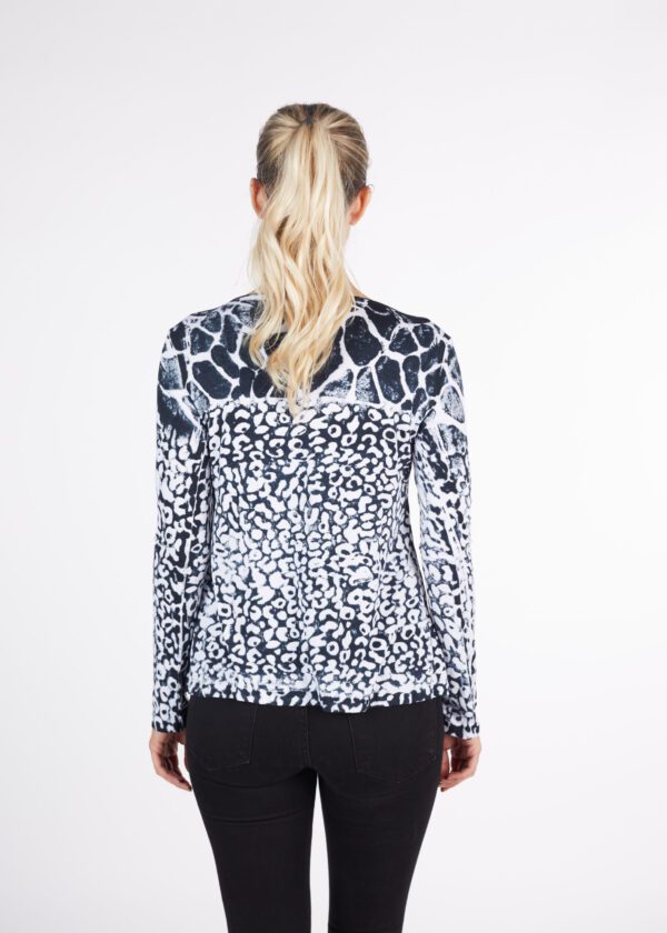 RELAXED BOAT NECK LONG SLEEVE - B & W GIRAFFE TOP LEOPARD BOTTOM - Image 3