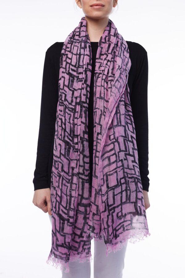 LINEN SCARF - PINK BLACK GEOMETRIC