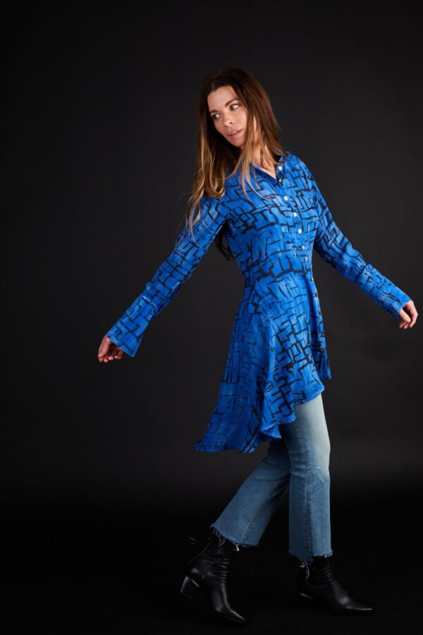 ANNIE TURBIN FITTED A-LINE SHIRT - Image 4