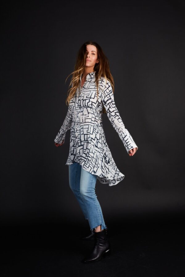 ANNIE TURBIN FITTED A-LINE SHIRT - Image 2