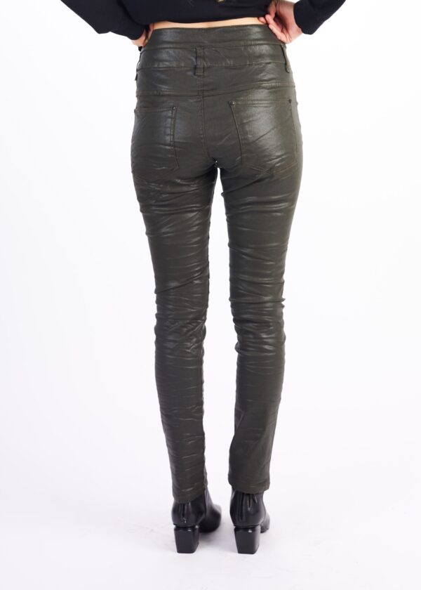 ZVOOV OLIVE COATED JEANS - Image 5