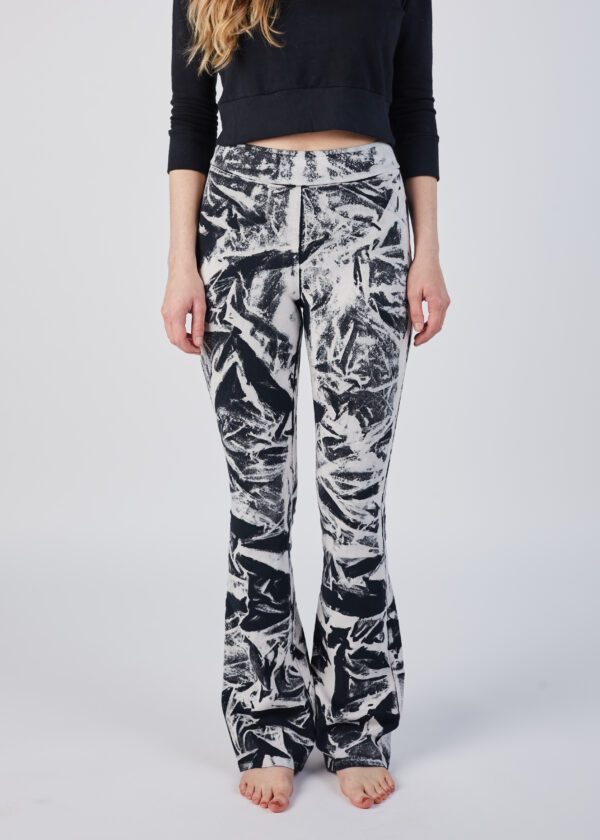 LONG FLAIR  PANT - BLACK CREAM ROLLER