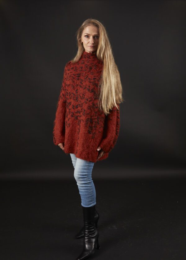 MATTHILDUR BRICK/ BLACK SURI ALPACA SWEATER - Image 2