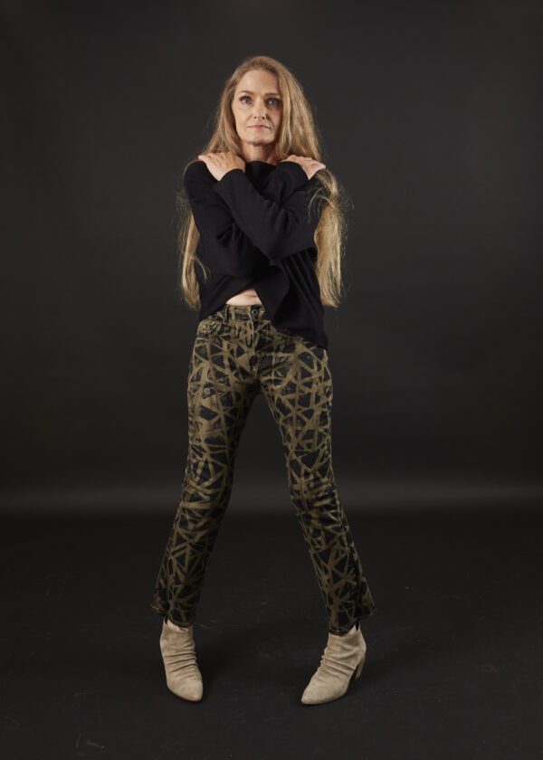 OLIVE & BLACK STAIN GLASS CROP JEANS - Image 2