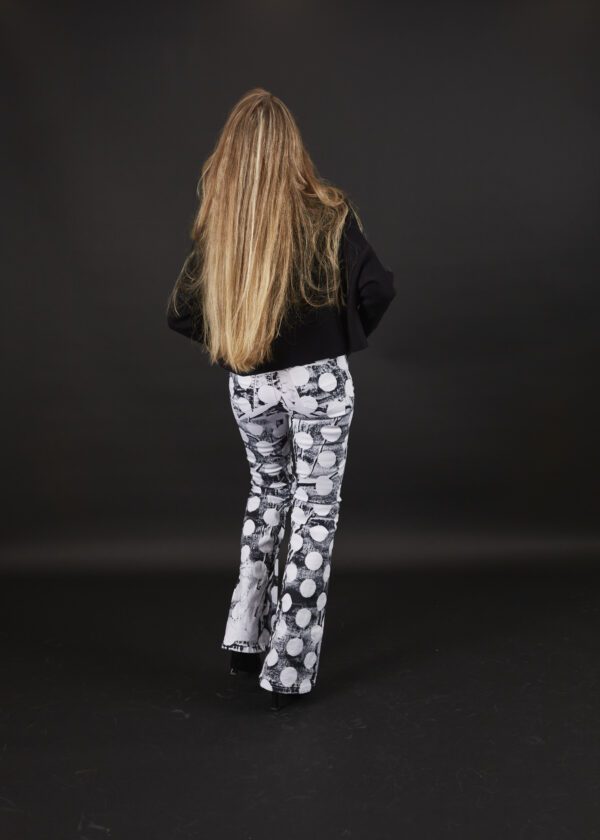 BLACK & WHITE VINTAGE DOT PRINT JEANS - Image 6