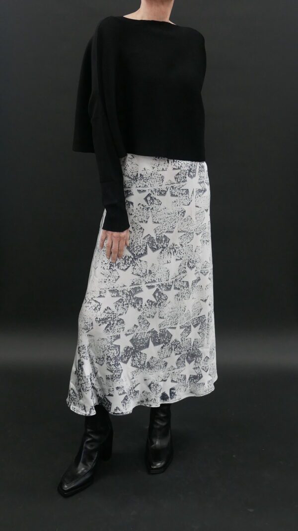 ANNIE TURBIN SILK CHARMEUSE BIAS SKIRT IN HAND PRINTED STARS - Image 3