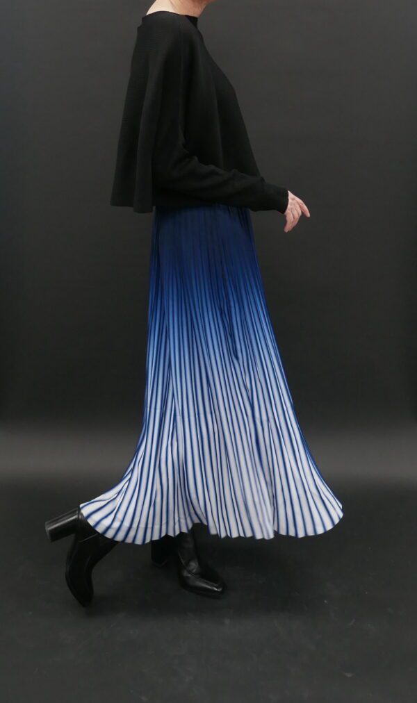 LEO & UGO SWEATER PLEATED OMBRE SKIRT - Image 3