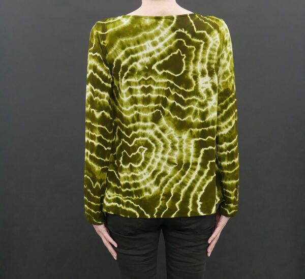 RELAXED BOATNECK LONG SLEEVE TEE - OLIVE GEODE - Image 5