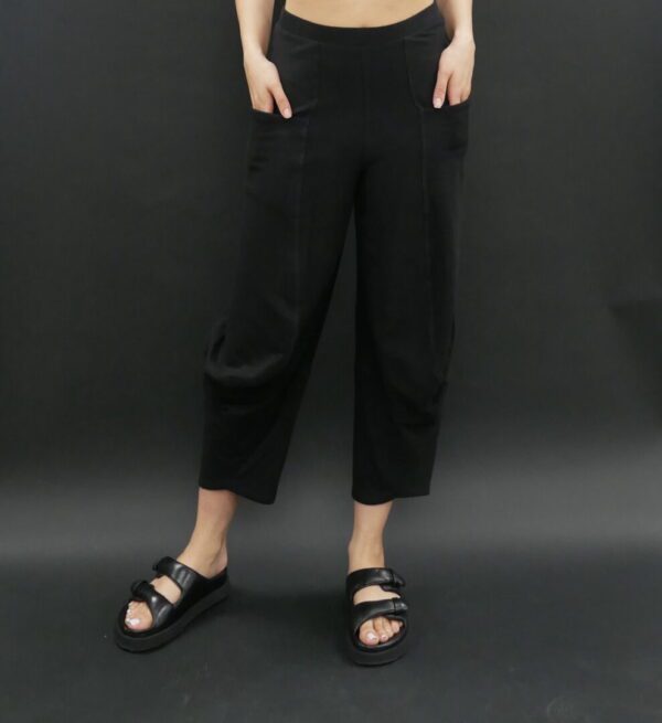 MX MATTHILDUR BLACK CLOCHE PANTS - Image 3