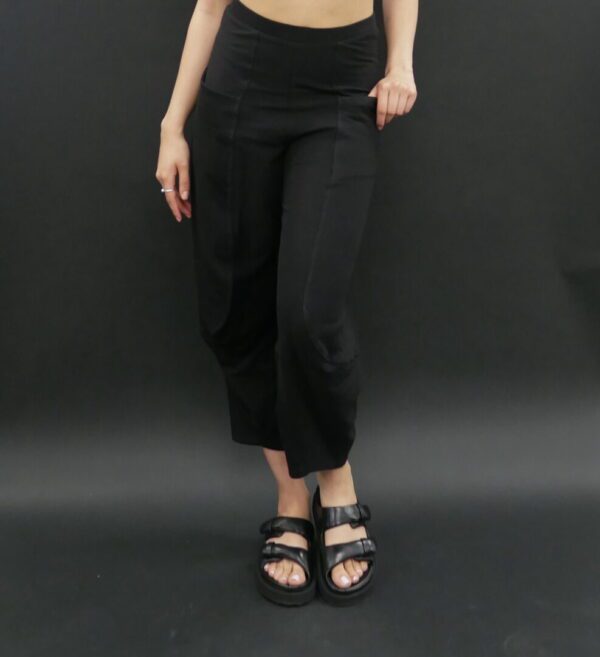 MX MATTHILDUR BLACK CLOCHE PANTS - Image 2