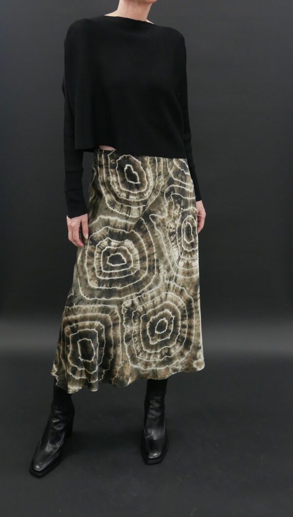 ANNIE TURBIN SILK CHARMEUSE BIAS SKIRT IN KHAKI GEODE - Image 4