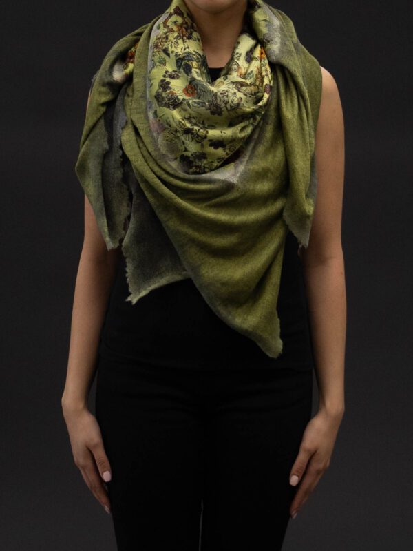 QUADRELLO FOULARD STAMPA IN N/LICHEN