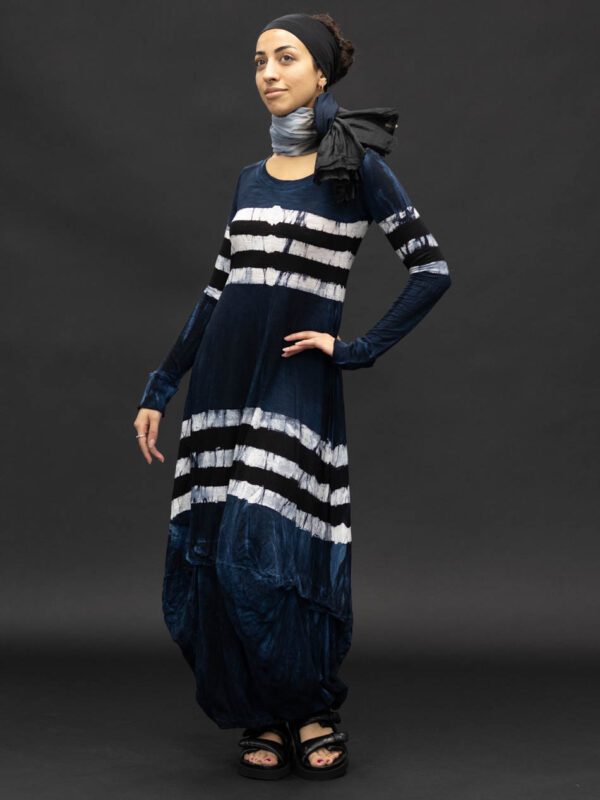 GILDA MIDANI LONG BALLOON DRESS STRIPES BLACK + DRESS BLUE - Image 2