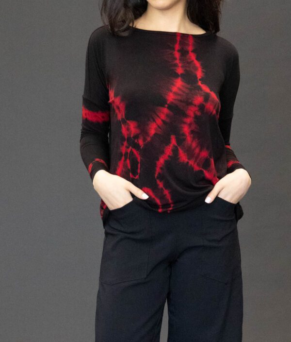 DROP SHOULDER EASY FIT TEE IN RED BLACK CIRCLES - Image 4