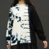 SUZUSAN CASHMERE SEAMLESS WIDE PULLOVER MADARA SHIBORI IN BLACK/NATURAL WHITE - Image 5