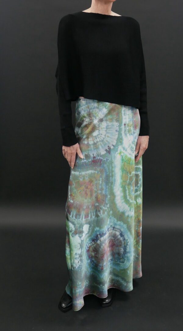 ANNIE TURBIN LONG BIAS SILK SKIRT IN GREEN RED GEODE - Image 3