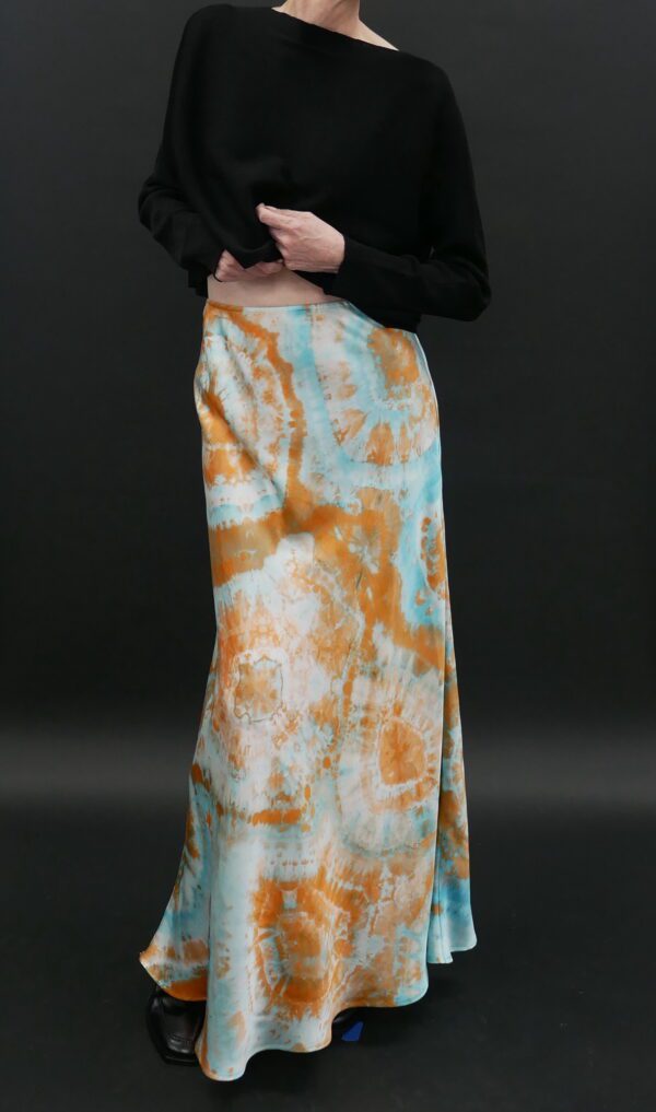 ANNIE TURBIN LONG BIAS SILK SKIRT IN ORANGE/TURQUOISE - Image 2