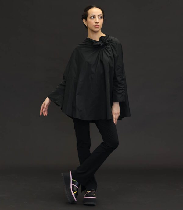 KATHARINA HOVMAN BEAUTY TOP IN BLACK - Image 2